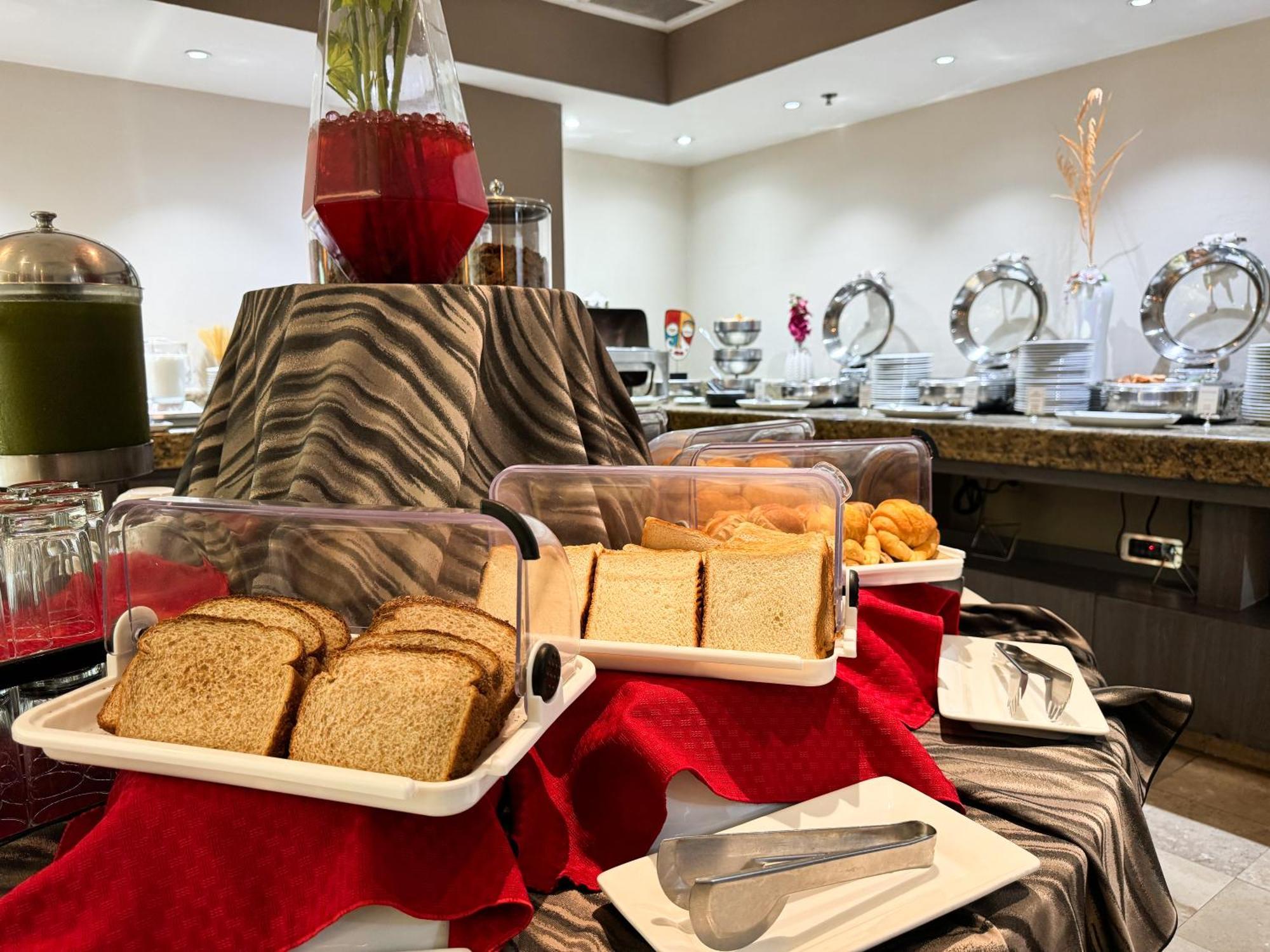 Courtyard By Marriott Villahermosa Tabasco Ngoại thất bức ảnh