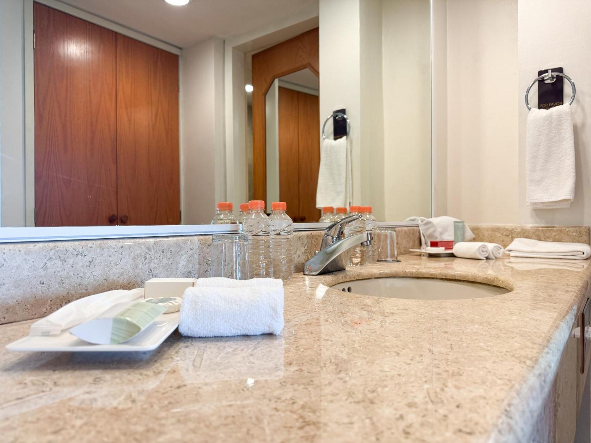 Courtyard By Marriott Villahermosa Tabasco Ngoại thất bức ảnh